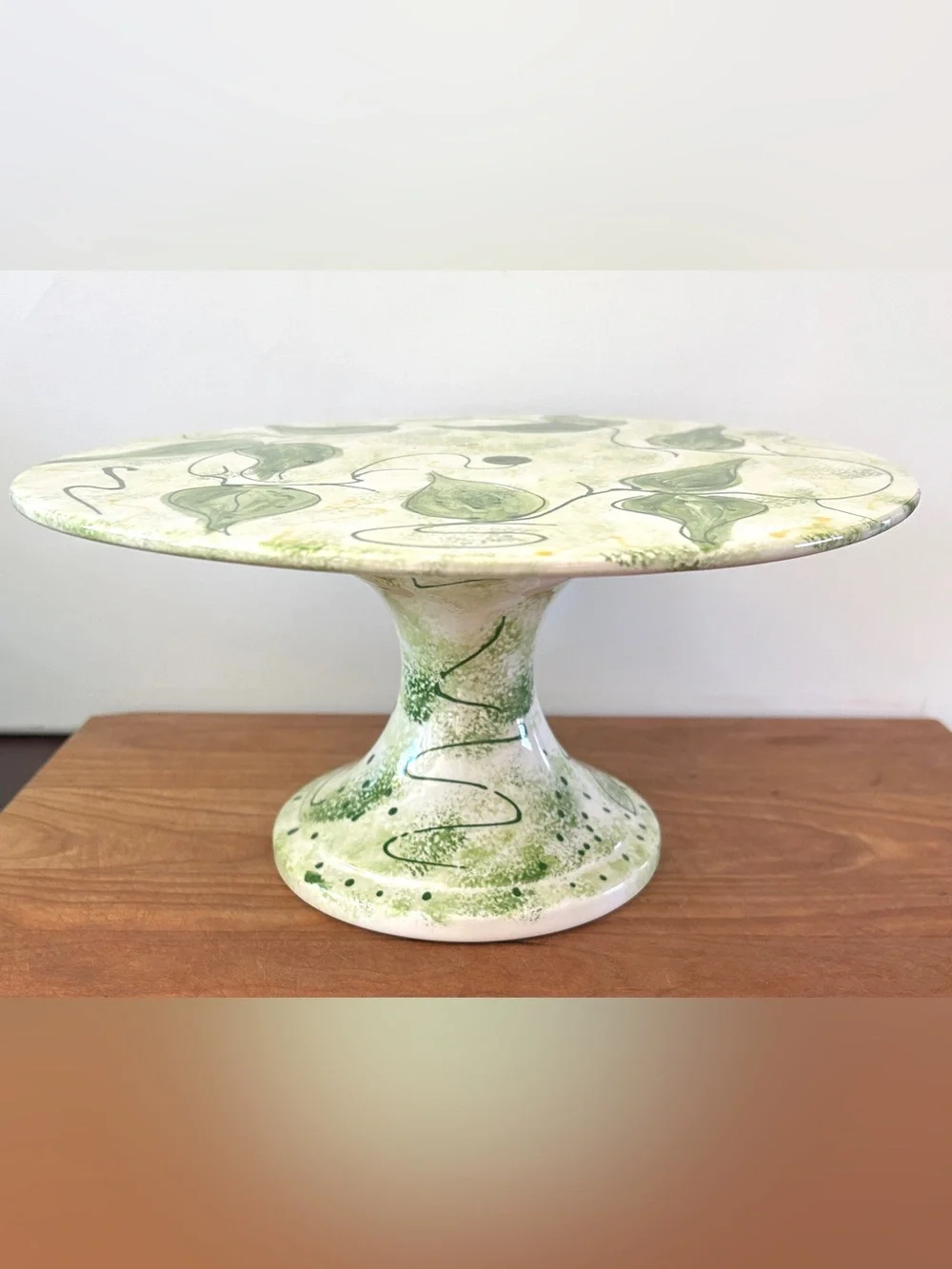 Hand Painted Ceramic Pedestal Cake Stand Vining Green Leaves on Yellow VTG 99’